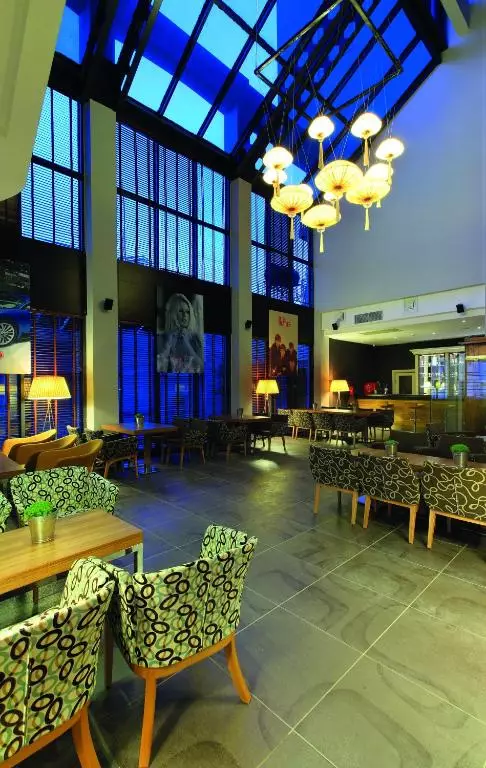 ستیا بیچ ریزورت مارماریس